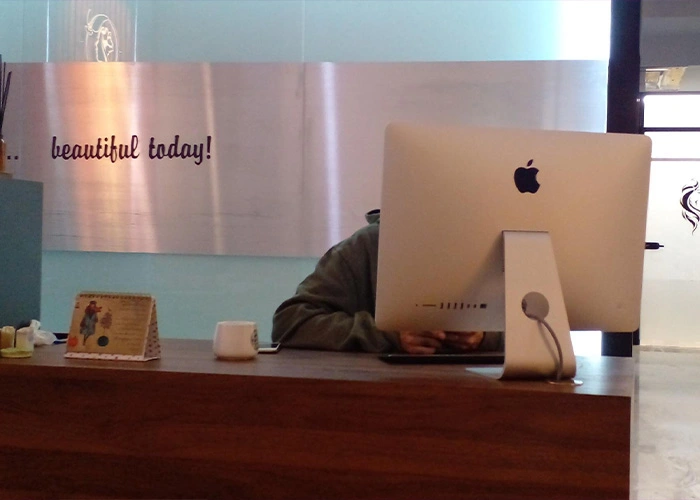 مرکز درمانی پوست و لیزر مو دکتر الهام حاج نایب بهترین مراکز زیبایی در شهران تهران