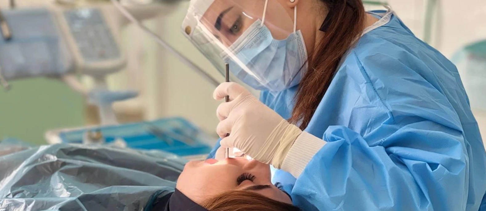 کلینیک دندانپزشکی مینیاتور بهترین مراکز دندانپزشکی در شریعتی تهران